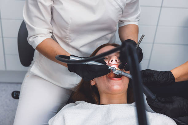 Best Emergency Tooth Extraction  in Broadview, IL